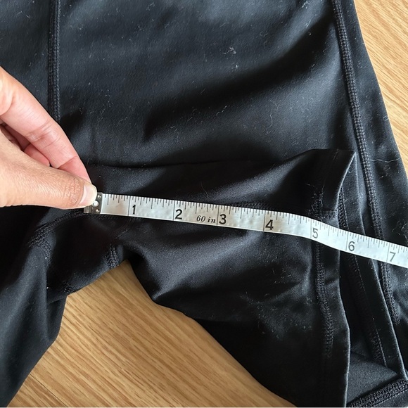 WeWoreWhat Black 6” Biker Shorts Small - Picture 7 of 9